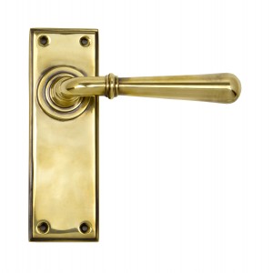 From The Anvil - Aged Brass Newbury Lever Latch Set 91415