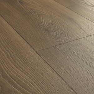 QUICK-STEP CLASSIC LAMINATE - WARM BROWN OAK (1.596m2) [CLM5789] 