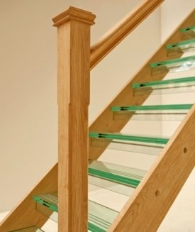 Glass tread