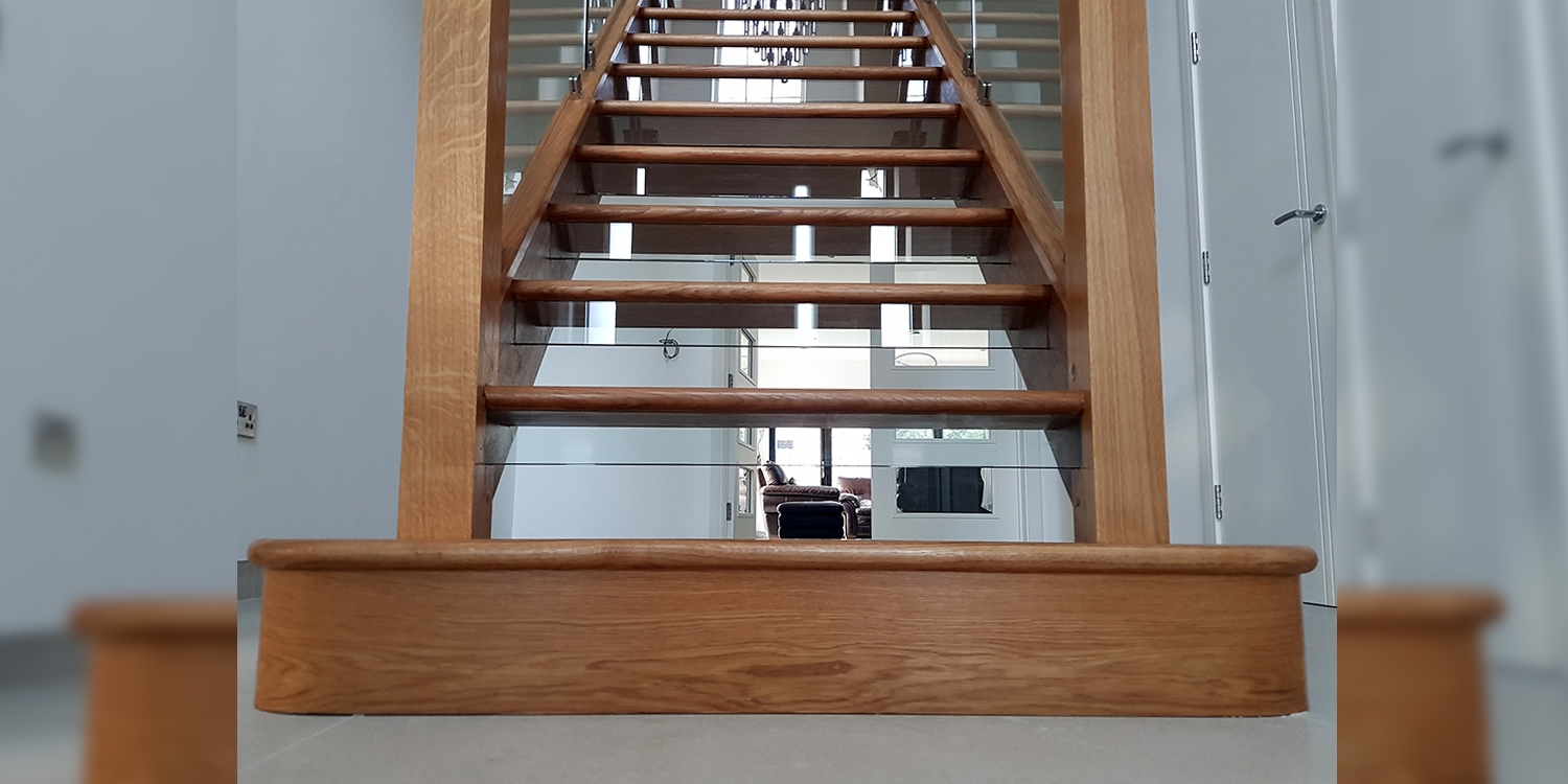 feature end step, staircase step, oak staircase, pear stairs, uk staircase