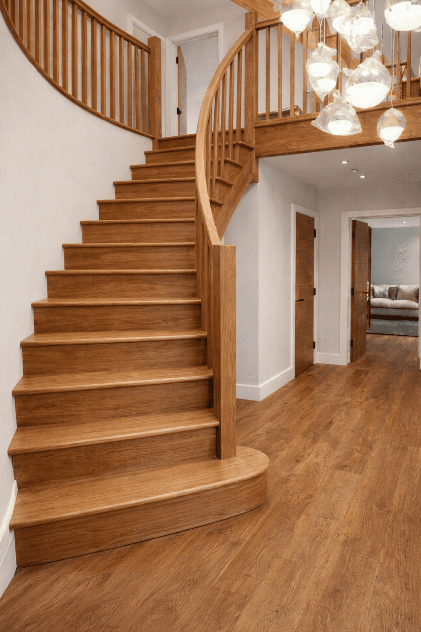 The Belan Curved Staircase in Oak