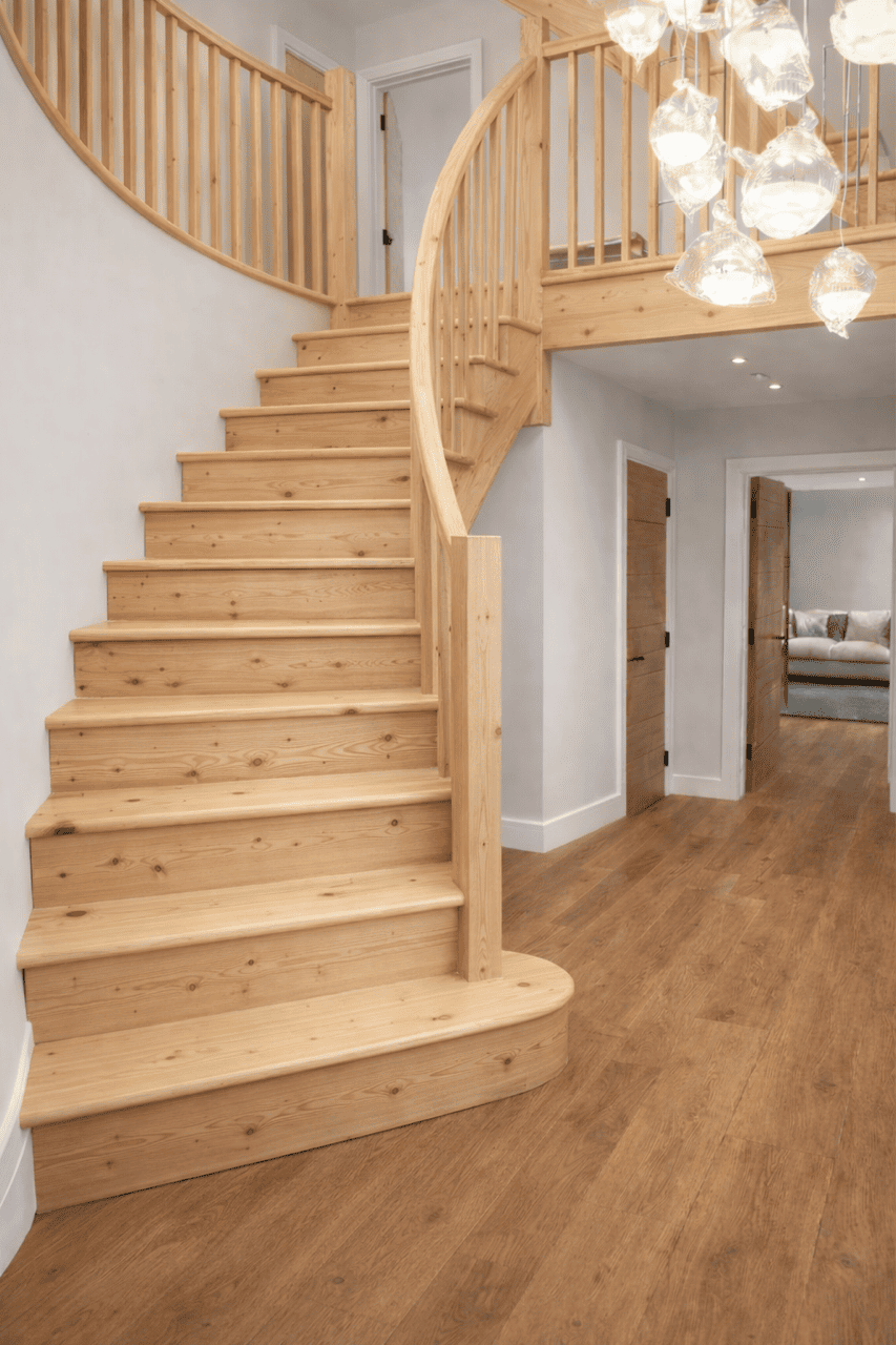 The Belan Curved Staircase in Pine