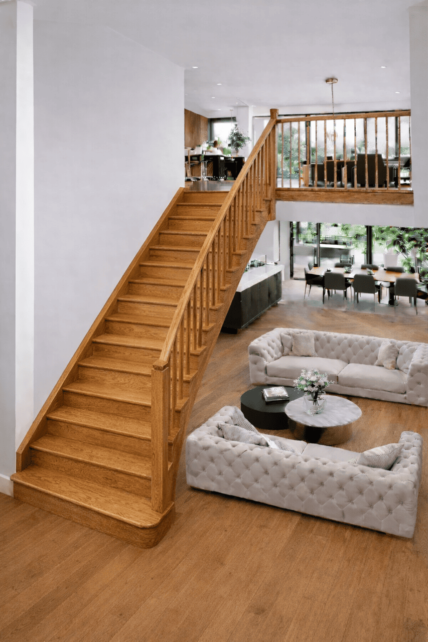 The Stretton Curved Staircase in Oak